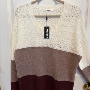 Women’s NWT sweater